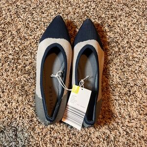 Serra Flats Knit Pointed Toe‎ Comfort Slip On Shoes Blue Beige Size 7